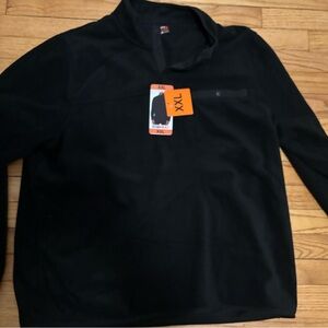 32 Degrees Black Men's Sweater